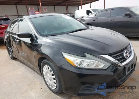 2016 Nissan Altima 2.5/2.5 S/2.5 Sl/2.5 Sr/2.5 Sv z USA, uszkodzony, nr VIN 1N4AL3AP0GN325694